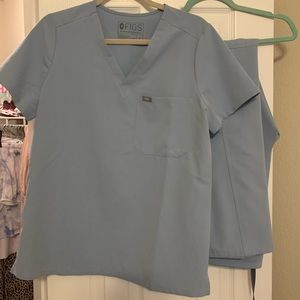 Figs Dusty Blue scrub set